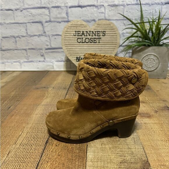 UGG Lynnea Arroyo Boots Brown Woven Suede Studded Clog Heels Womens Sz 6 - Picture 10 of 12